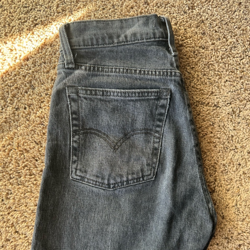 Black straight wedgie Levi jeans